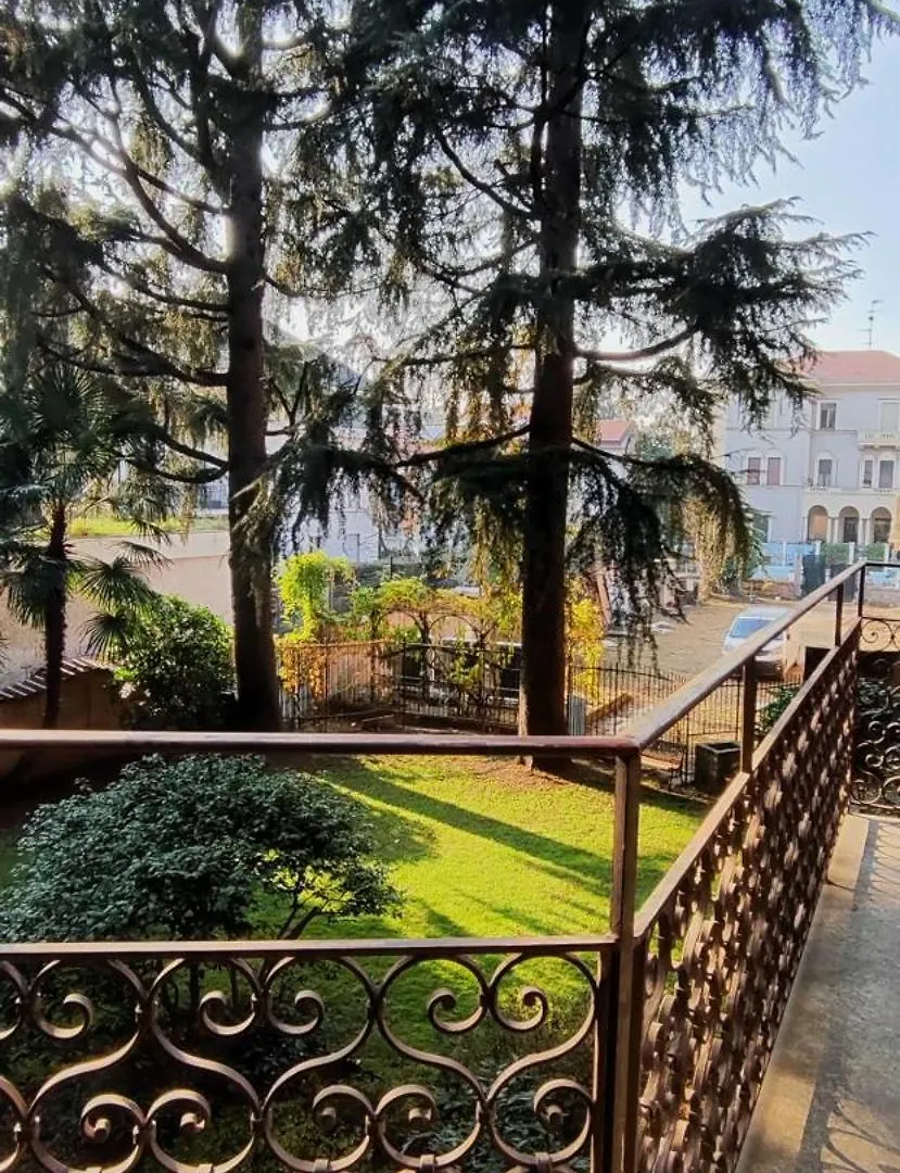 Apartment Hub 21052 Milan,Lakes,Mxp,A8,Train Station Busto Arsizio Italy